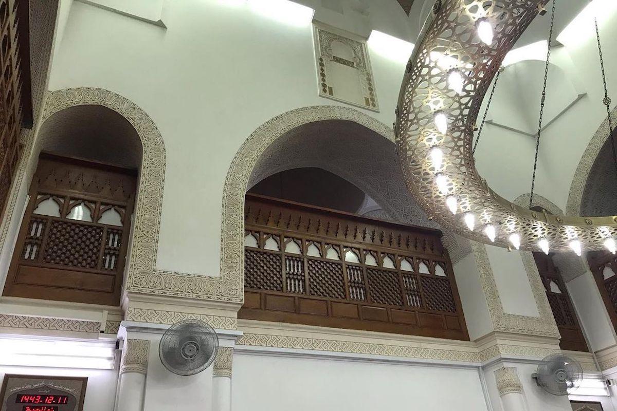 Two mihrabs showing both qiblahs